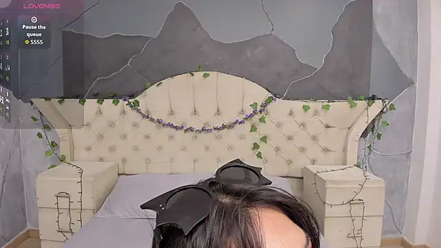 Snapshot of AmberGreyy_ chatting on November 7, 2025, 6:01 pm AmberGreyy online show from November 7, 2025, 6:01 pm