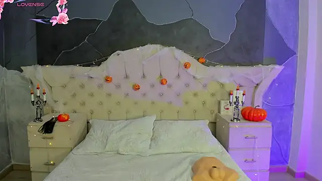 Snapshot of AmberGreyy_ chatting on October 20, 2025, 5:02 pm AmberGreyy online show from October 20, 2025, 5:02 pm