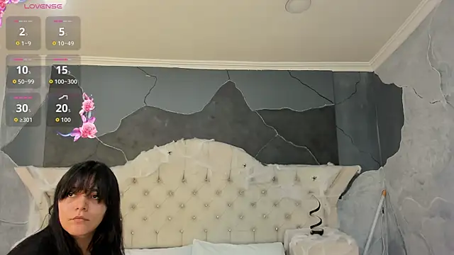 Snapshot of AmberGreyy_ chatting on October 8, 2025, 5:13 pm AmberGreyy online show from October 8, 2025, 5:13 pm