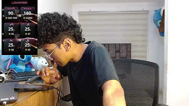 Snapshot of harrytwink18 chatting on September 11, 2025, 5:46 pm harrytwink18 online show from September 11, 2025, 5:46 pm