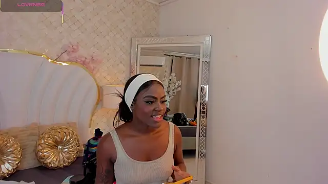 Snapshot of IsabellaBromsS chatting on September 16, 2025, 8:43 pm IsabellaBromsS online show from September 16, 2025, 8:43 pm