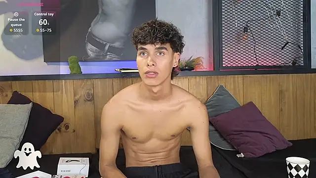 Snapshot of andrewortix chatting on February 27, 2026, 4:45 am andrewortix online show from February 27, 2026, 4:45 am