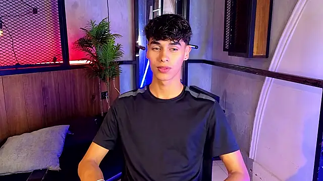 andrewortix online show from March 11, 2026, 4:50 am