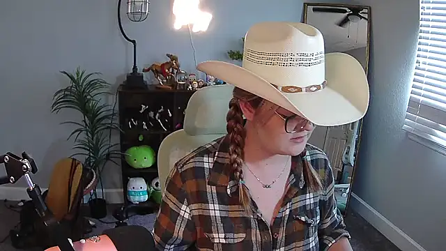 Snapshot of rodeobrii chatting on December 15, 2025, 6:25 pm rodeobrii online show from December 15, 2025, 6:25 pm