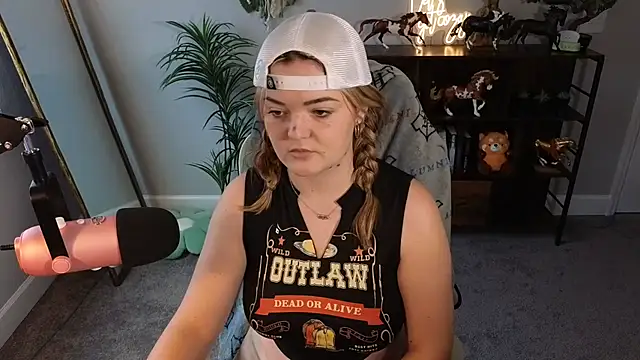 Snapshot of rodeobrii chatting on November 23, 2025, 6:40 pm rodeobrii online show from November 23, 2025, 6:40 pm