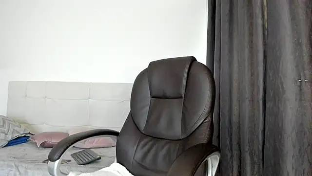 Snapshot of Teilor_Creed chatting on December 1, 2025, 7:59 pm Teilor Creed online show from December 1, 2025, 7:59 pm