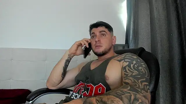 Snapshot of Teilor_Creed chatting on November 7, 2025, 8:02 pm Teilor Creed online show from November 7, 2025, 8:02 pm