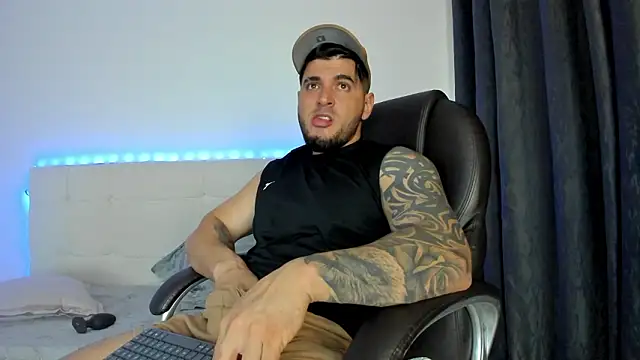 Teilor Creed online show from February 3, 2026, 10:15 pm