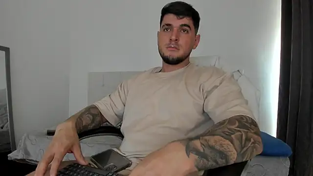 Snapshot of Teilor_Creed chatting on November 26, 2025, 7:36 pm Teilor Creed online show from November 26, 2025, 7:36 pm