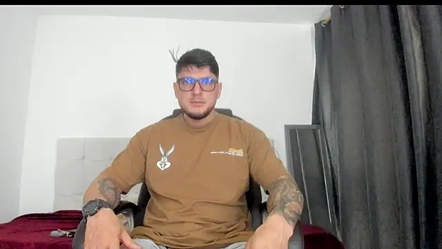 Snapshot of Teilor_Creed chatting on November 15, 2025, 6:01 pm Teilor Creed online show from November 15, 2025, 6:01 pm