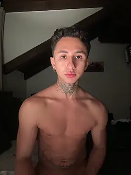 ArchiGoldd online show from February 8, 2026, 11:35 pm