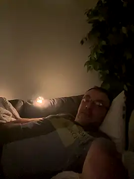 Snapshot of Bodirchetire chatting on December 17, 2025, 5:34 am Bodirchetire online show from December 17, 2025, 5:34 am