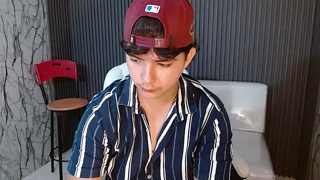 Snapshot of Dani_cumboy chatting on October 28, 2025, 2:05 pm Dani cumboy online show from October 28, 2025, 2:05 pm