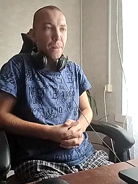 Snapshot of MityaXLoves chatting on November 14, 2025, 6:28 am MityaXLoves online show from November 14, 2025, 6:28 am