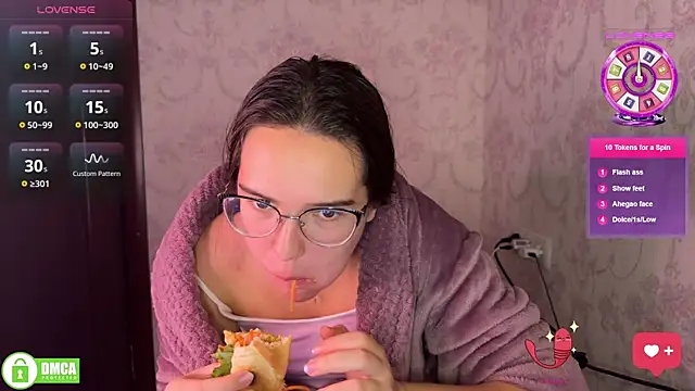 Snapshot of the_princese chatting on November 8, 2025, 2:20 pm the princese online show from November 8, 2025, 2:20 pm