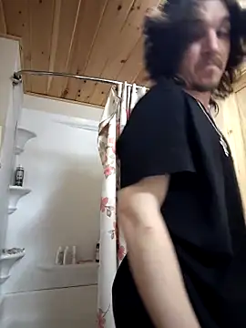 Lilsmokeshow017 online show from April 17, 2026, 8:00 pm