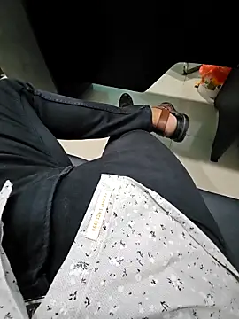 Snapshot of villagb12 chatting on November 16, 2025, 2:44 pm villagb12 online show from November 16, 2025, 2:44 pm