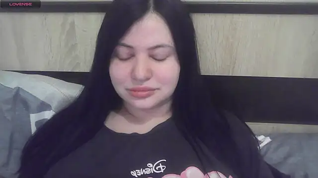 Snapshot of German_Eva chatting on January 8, 2026, 7:03 am German Eva online show from January 8, 2026, 7:03 am