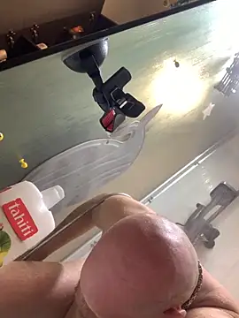 Snapshot of Bigtoyaddict chatting on November 1, 2025, 11:26 am Bigtoyaddict online show from November 1, 2025, 11:26 am