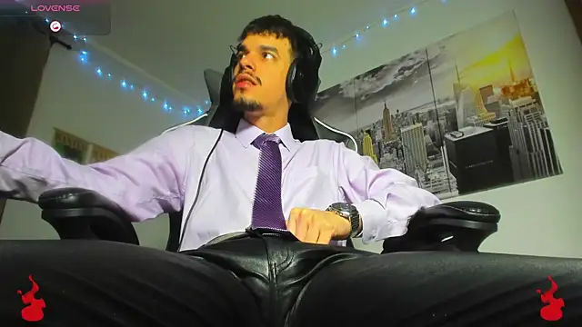 Snapshot of BRAYHAMBROWN chatting on November 8, 2025, 2:15 am BRAYHAMBROWN online show from November 8, 2025, 2:15 am