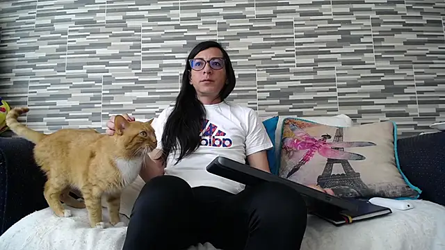 Snapshot of VioletaGomezCo chatting on November 12, 2025, 2:43 pm VioletaGomezCo online show from November 12, 2025, 2:43 pm