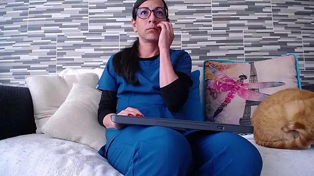 Snapshot of VioletaGomezCo chatting on November 13, 2025, 4:44 pm VioletaGomezCo online show from November 13, 2025, 4:44 pm