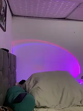 BrittanyDiaz online show from April 22, 2026, 7:53 pm