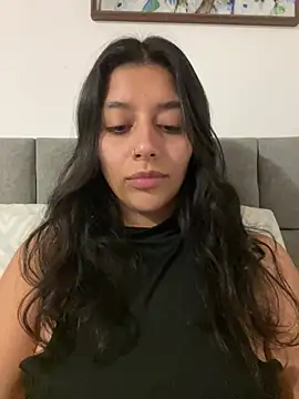Snapshot of BrittanyDiaz chatting on April 25, 2026, 11:35 pm BrittanyDiaz online show from April 25, 2026, 11:35 pm