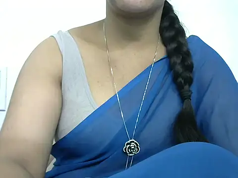 Snapshot of rashmika_reddy chatting on January 8, 2026, 5:57 am rashmika reddy online show from January 8, 2026, 5:57 am