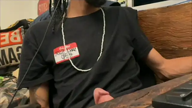 Snapshot of hotcamboy420 chatting on January 18, 2025, 4:15 am hotcamboy420 online show from January 18, 2025, 4:15 am