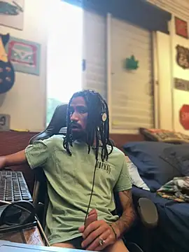 Snapshot of hotcamboy420 chatting on February 18, 2025, 8:58 pm hotcamboy420 online show from February 18, 2025, 8:58 pm