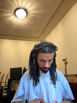 hotcamboy420 online show from November 7, 2025, 8:02 pm