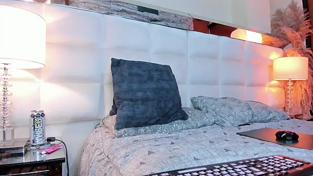 Snapshot of Adam_tatto chatting on November 2, 2025, 5:12 am Adam tatto online show from November 2, 2025, 5:12 am