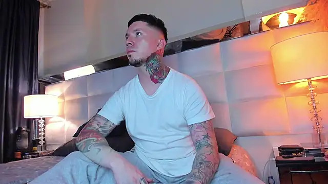 Snapshot of Adam_tatto chatting on October 3, 2025, 1:53 am Adam tatto online show from October 3, 2025, 1:53 am