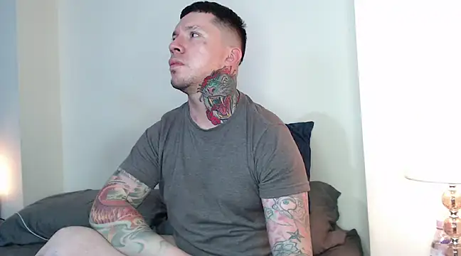 Snapshot of Adam_tatto chatting on February 15, 2025, 6:33 am Adam tatto online show from February 15, 2025, 6:33 am