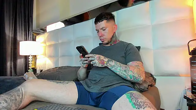 Snapshot of Adam_tatto chatting on September 22, 2025, 2:06 am Adam tatto online show from September 22, 2025, 2:06 am