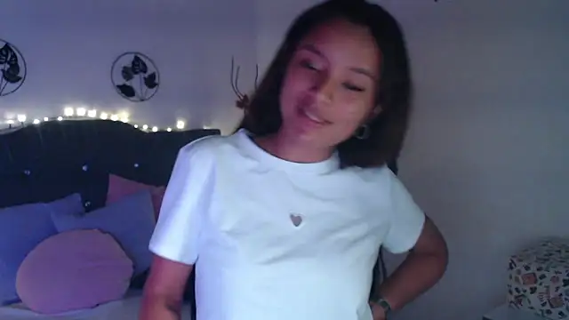 Snapshot of mia_sweetdc chatting on January 10, 2025, 7:43 pm mia sweetdc online show from January 10, 2025, 7:43 pm
