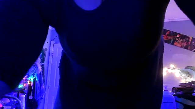 Snapshot of juscjen chatting on November 14, 2025, 8:40 am juscjen online show from November 14, 2025, 8:40 am