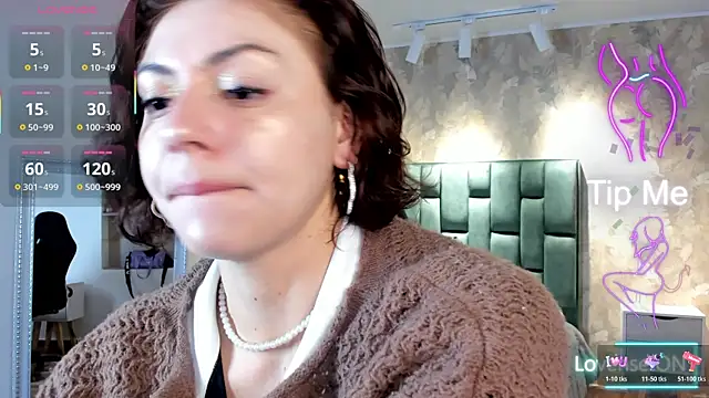 Snapshot of april_dumont chatting on November 12, 2025, 11:47 am april dumont online show from November 12, 2025, 11:47 am