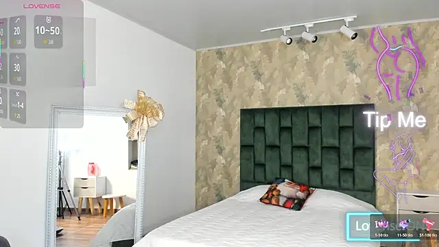 Snapshot of april_dumont chatting on November 26, 2025, 12:38 pm april dumont online show from November 26, 2025, 12:38 pm