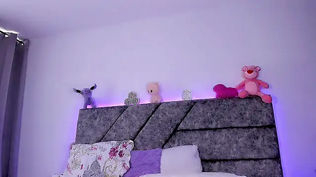 Snapshot of Valentina_Alba chatting on January 27, 2025, 1:52 pm Valentina Alba online show from January 27, 2025, 1:52 pm