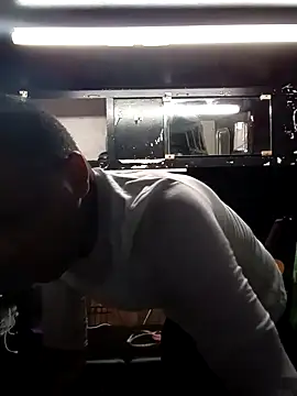 Snapshot of Houstonslong1 chatting on December 4, 2024, 8:12 pm Houstonslong1 online show from December 4, 2024, 8:12 pm