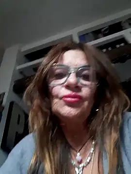 Snapshot of gildamilf chatting on October 25, 2025, 1:34 pm gildamilf online show from October 25, 2025, 1:34 pm