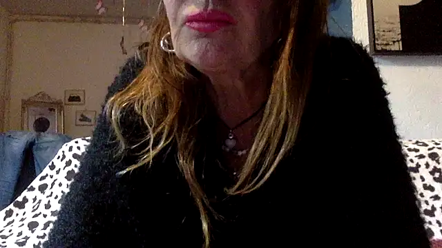 Snapshot of gildamilf chatting on October 23, 2025, 11:53 am gildamilf online show from October 23, 2025, 11:53 am