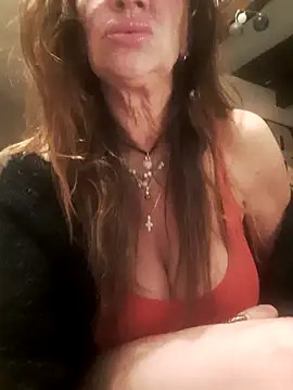 gildamilf online show from March 6, 2026, 7:42 pm