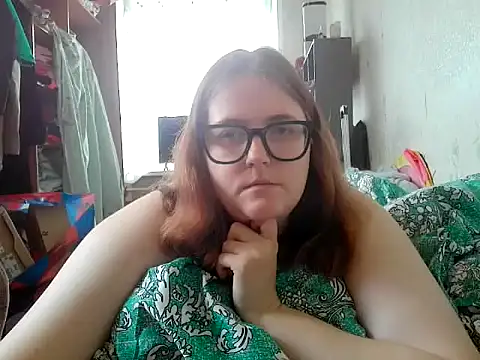Snapshot of DesireMelissa chatting on June 25, 2026, 5:45 am DesireMelissa online show from June 25, 2026, 5:45 am