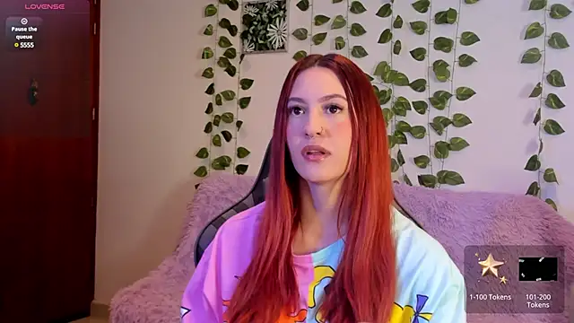 Snapshot of Amypond__ chatting on February 7, 2025, 12:39 pm Amypond online show from February 7, 2025, 12:39 pm