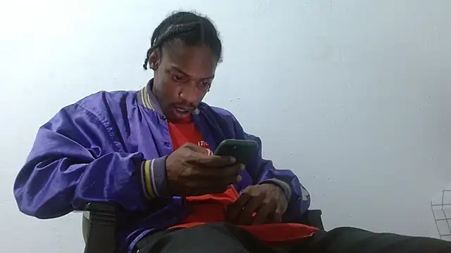 Snapshot of Larry-n-clouds chatting on February 22, 2026, 2:58 am Larry-n-clouds online show from February 22, 2026, 2:58 am