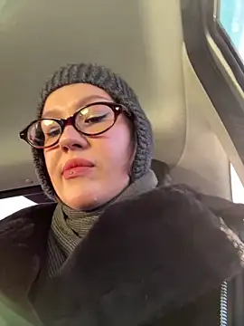 Snapshot of RinaCat chatting on November 30, 2025, 5:41 am RinaCat online show from November 30, 2025, 5:41 am