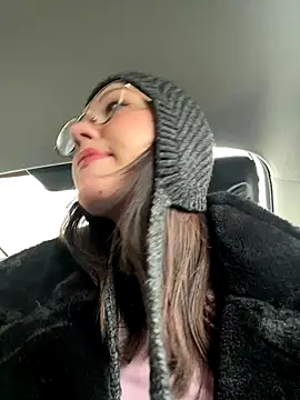 Snapshot of RinaCat chatting on November 27, 2025, 5:30 am RinaCat online show from November 27, 2025, 5:30 am